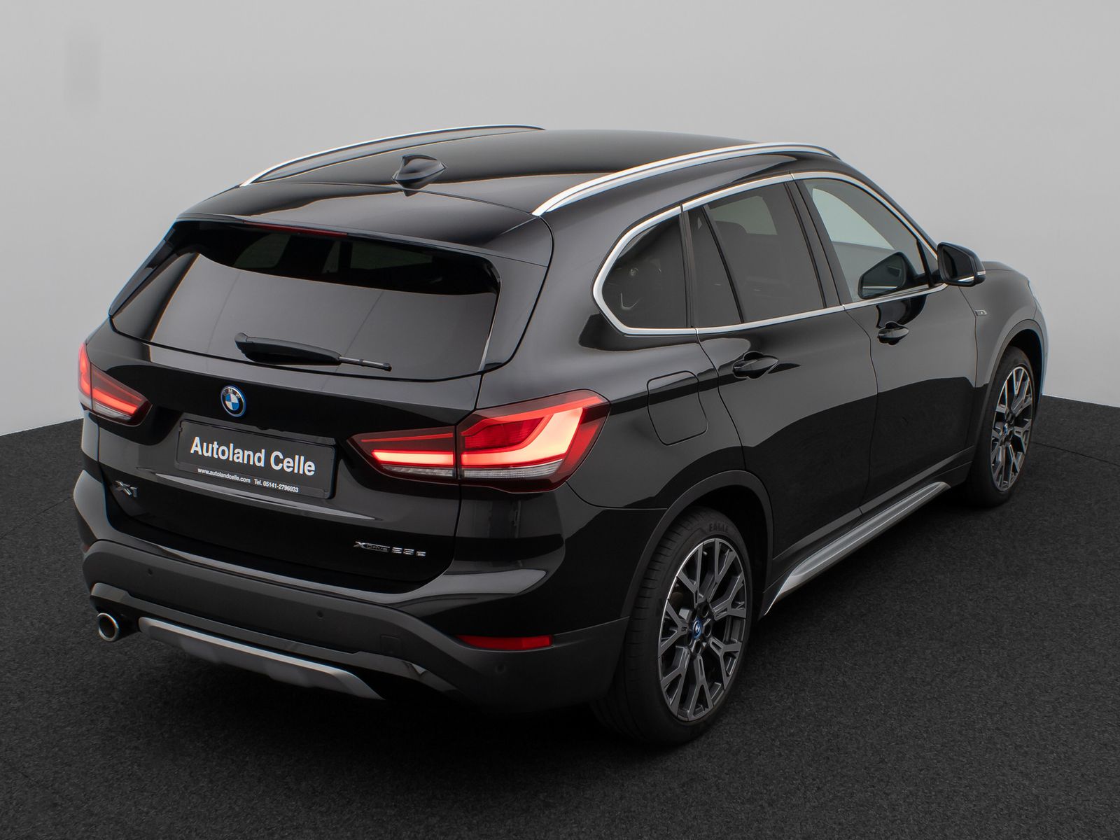 Fahrzeugabbildung BMW X1 xD25e xLine Kamera HUD DAB H/K Komfort Sport