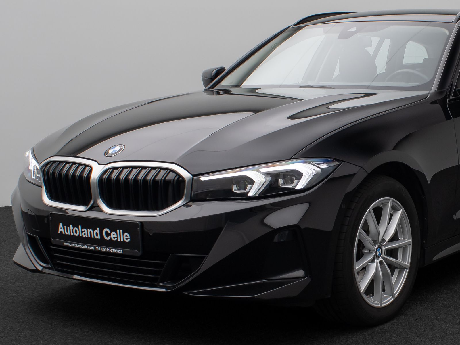 Fahrzeugabbildung BMW 320d Kamera DAB HiFi Leder Komfort Sport LED