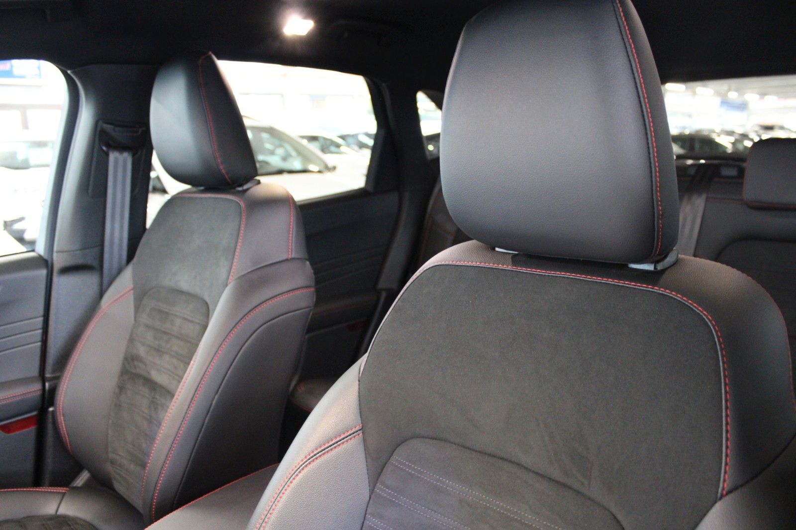 Fahrzeugabbildung Ford Kuga 2.5 PHEV ST-Line X Automatik LED ACC 2xCAM