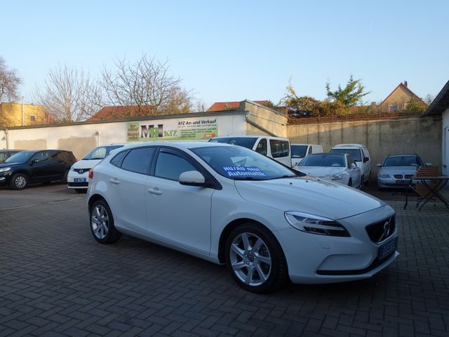 Volvo V40 2,0 Diesel, Autom., AHK, TÜV/Service neu !!