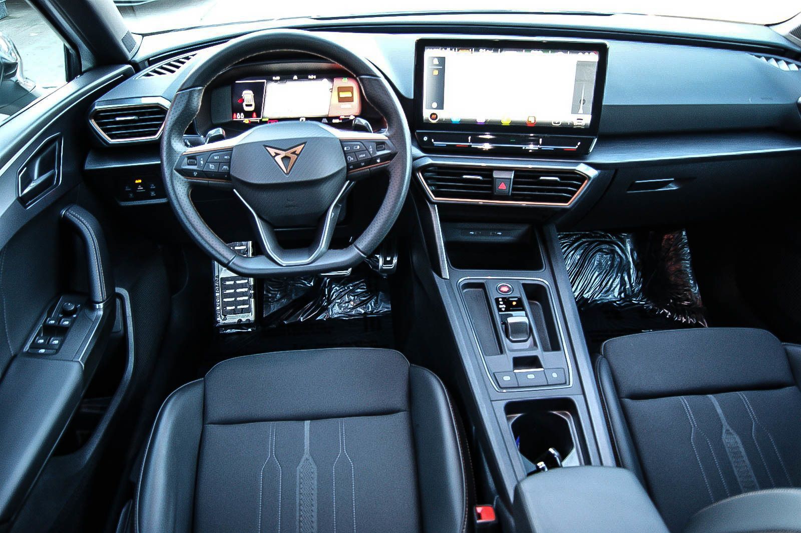 Fahrzeugabbildung CUPRA Leon Sportstourer e-HYBRID VIRTUAL ACC XL 1HAND