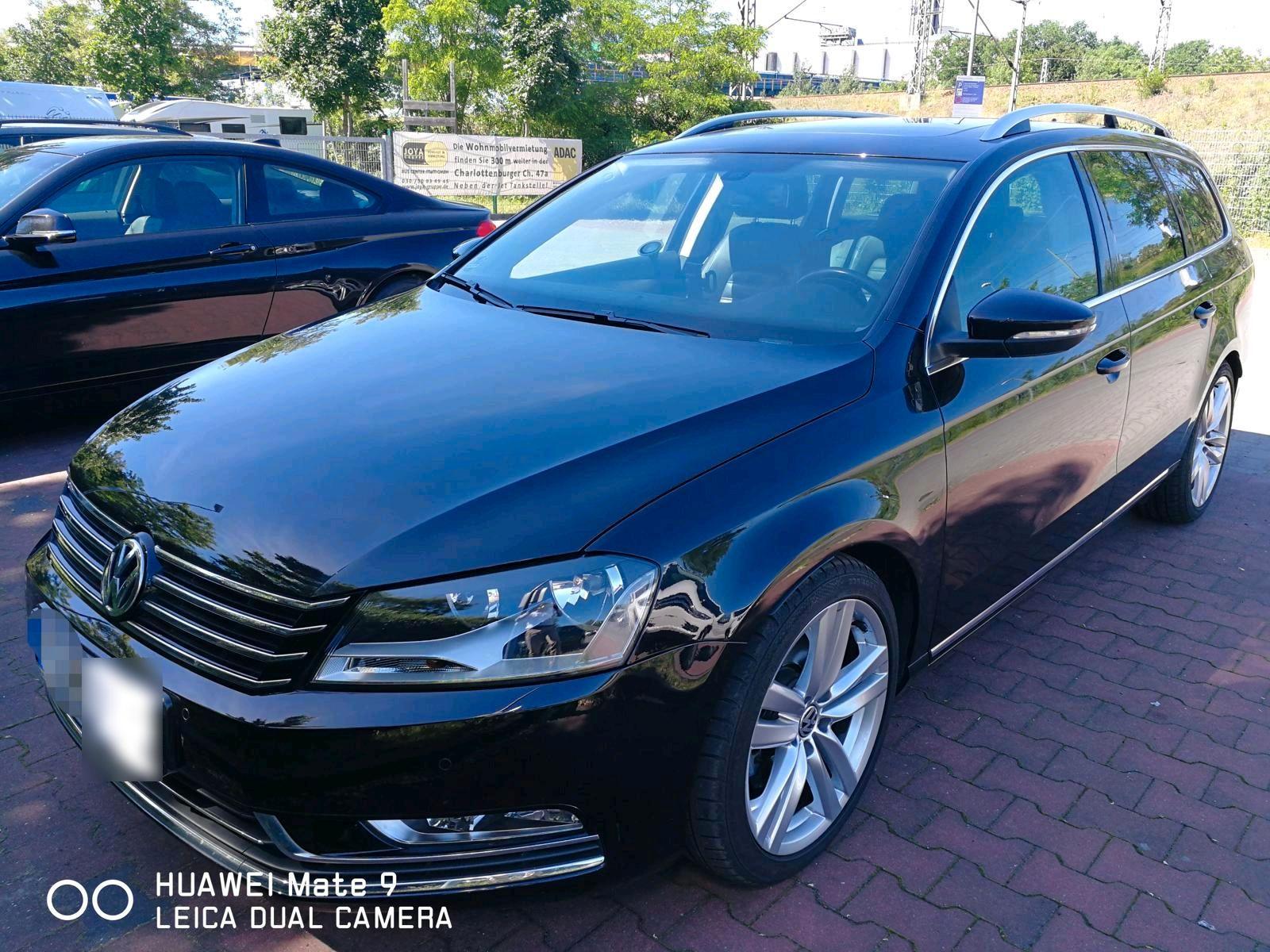 Volkswagen Passat 2011 — вигляд ззаду