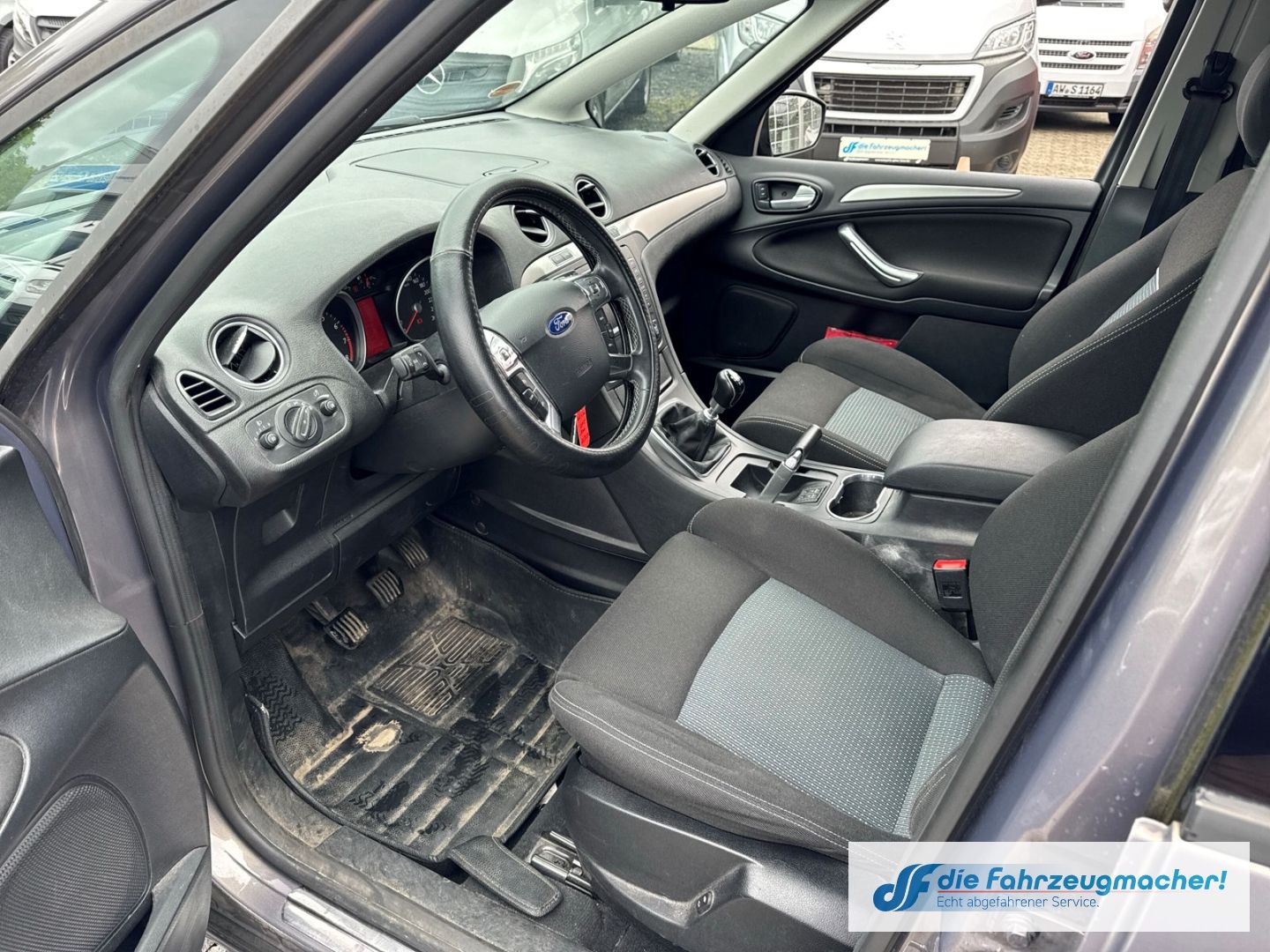 Fahrzeugabbildung Ford S-Max Business Edition Navi Mehrzonenklima *EXPO
