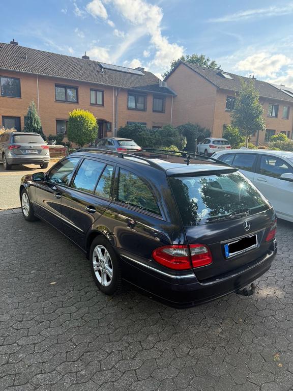 Mercedes-Benz E 320