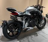 MV Agusta Brutale 1000 RS  - MV AGUSTA BRUTALE 1000 RS