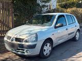Renault Clio 1.2 /ALLWETTER REIFEN/KLIMA/T... - Renault Clio aus 2002: 1.2