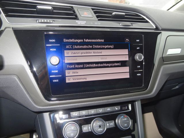 Fahrzeugabbildung Volkswagen Touran IQ.DRIVE/DSG/AHK/7-Sitzer/41.500Km/Kamera