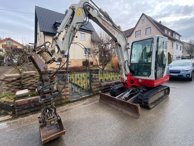 Takeuchi TB 235 Powertilt Schnellwechsler Greifer