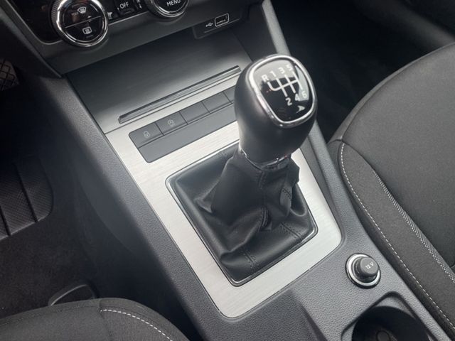 Skoda Octavia Combi III 1.0 TSI Tour *DAB*SHZ*TEL* ALU