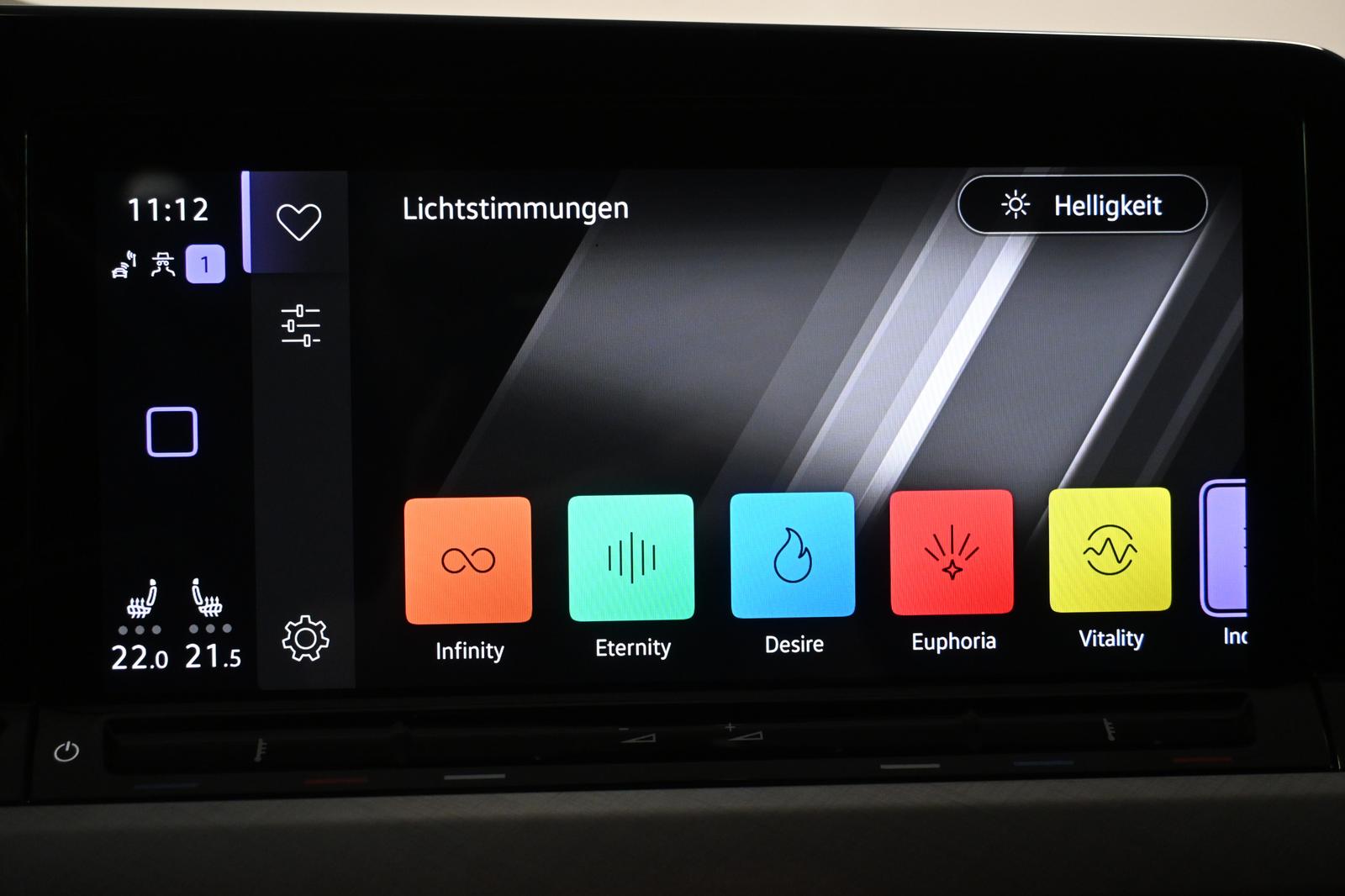 Volkswagen Golf *KAMERA *AHK *ACC *SHZ *LED *CARPLAY, миниатюра 25