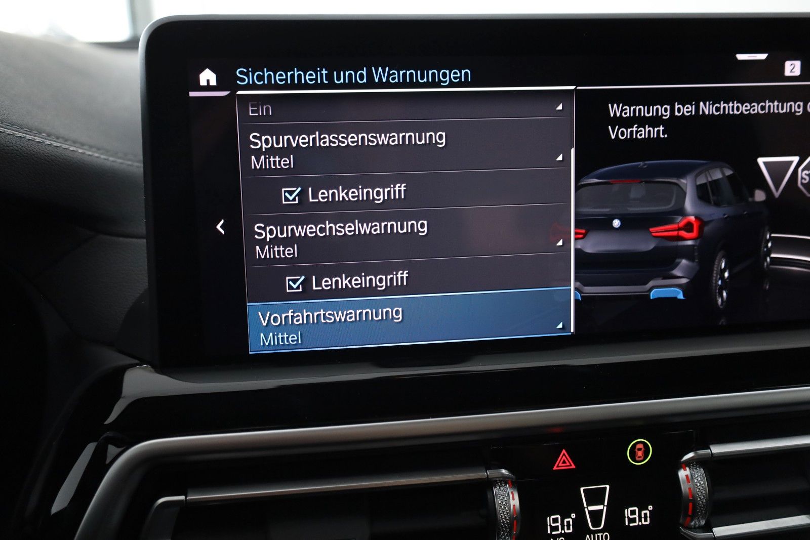 Fahrzeugabbildung BMW iX3 Inspiring/M Sport,Panorama,ACC,Leder,AHK el