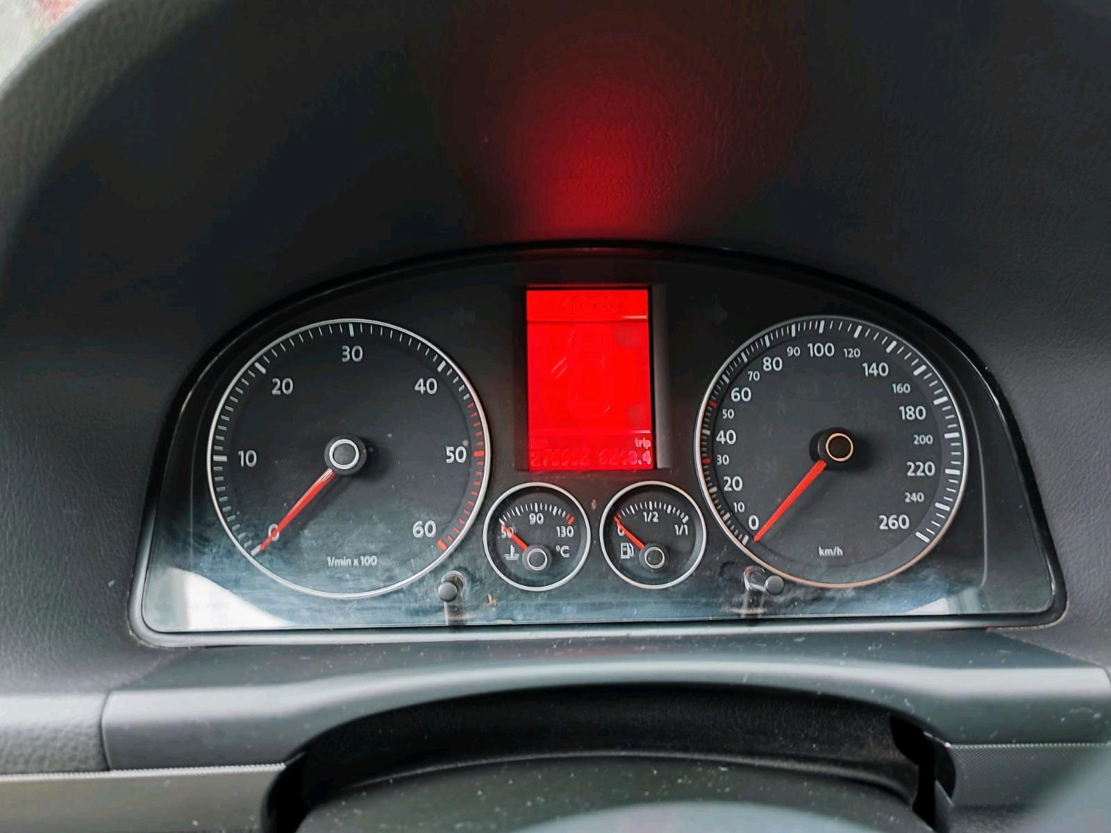Volkswagen Touran 2006 — photo 10