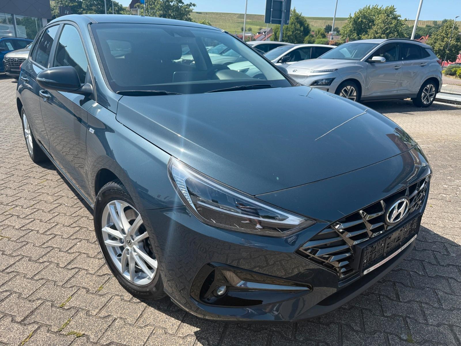 Hyundai i30 Edition 30+*Navi*PDC*SHZ*FSE*