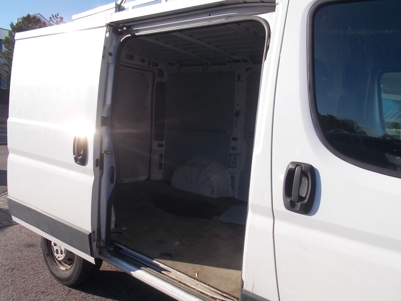 Fahrzeugabbildung Fiat Ducato KaWa L1H1 2.3 Mjet 140 PS + AHK + KLIMA