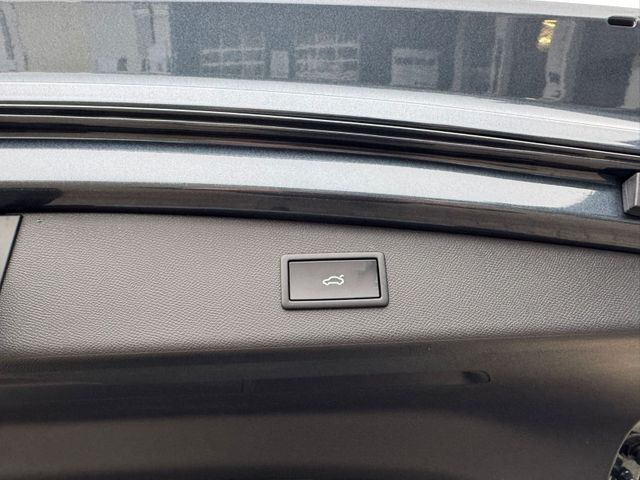 Leon ST VZ 2.0TSI 333PS DSG 4WD ACC/AHK/PANO/LED