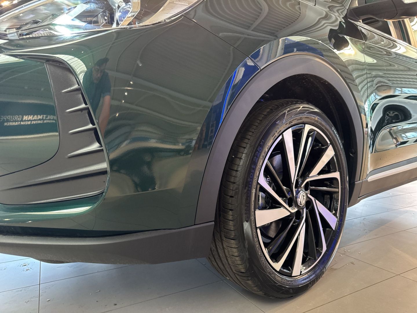 Fahrzeugabbildung MG ZS Hybrid+ LUXURY AT MY25 TOP FINANZ* Navi 360 C