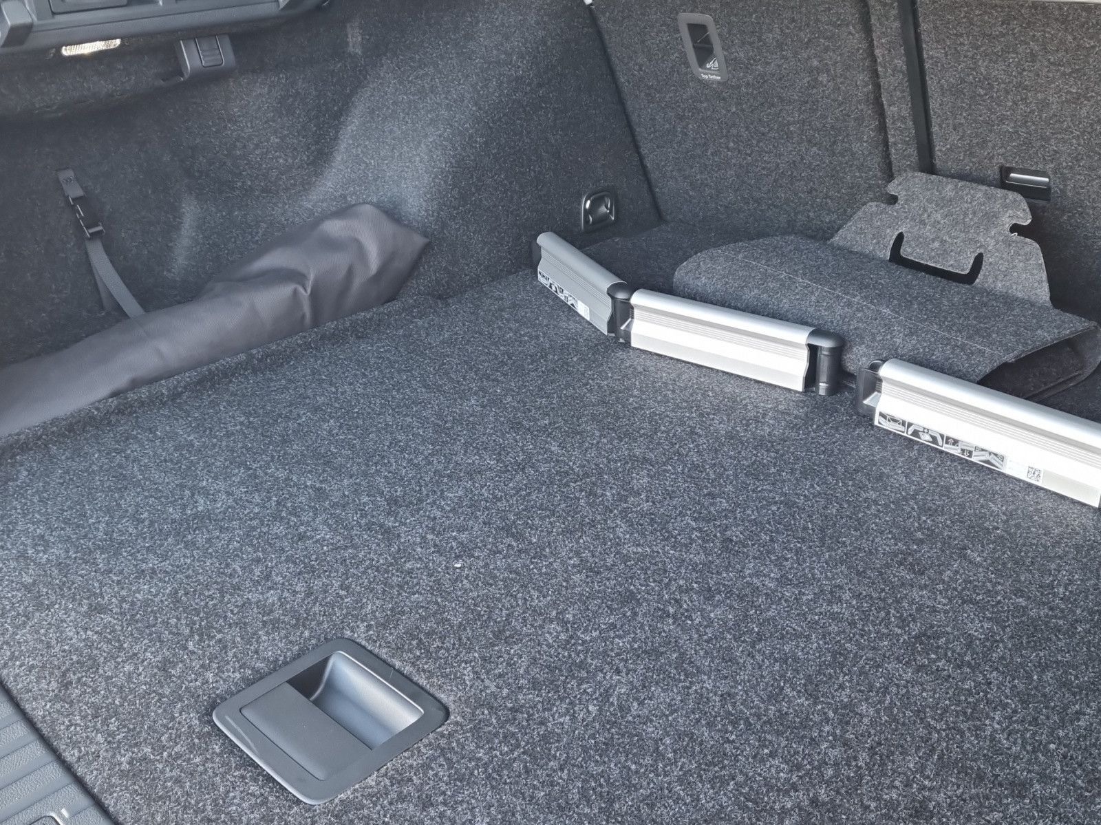 Fahrzeugabbildung SKODA Octavia Combi Tour 2,0 TDI 110KW/150PS AHK