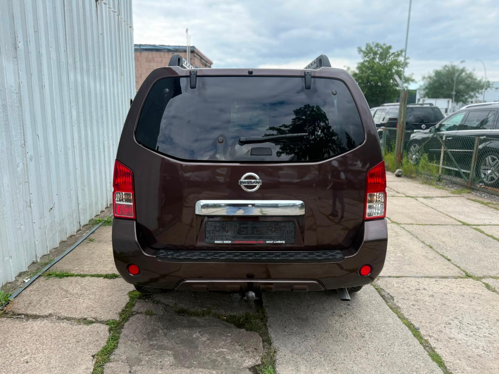 Nissan Pathfinder 3.0 dCi LE | 231 ch | BVA | 7 places | Cuir électrique à mémoire | Sièges chauffants | Toit ouvrant | Bose