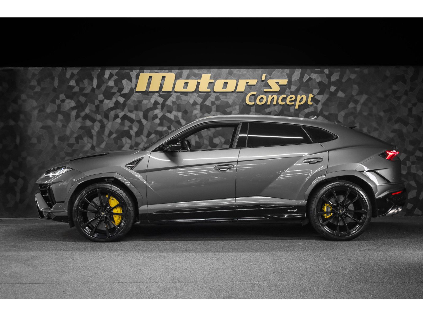 Lamborghini Urus S V8 - AKRAPOVIC imagem 2