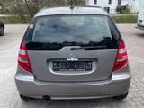 Mercedes-Benz A 150*Automatik*PDC V+H * AHK Abnehmbar 62500 km - Mercedes-Benz A 150 aus 2005