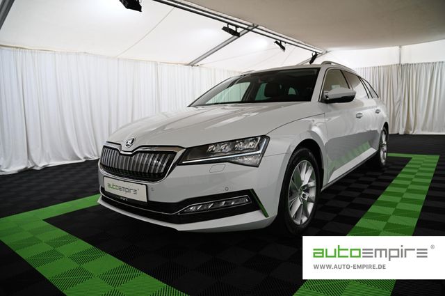 Skoda Superb Combi 1.4 TSI DSG Style LED/NAVI/PANO/17