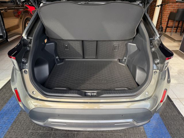 Toyota Yaris Cross Hybrid AWD-i Adventure