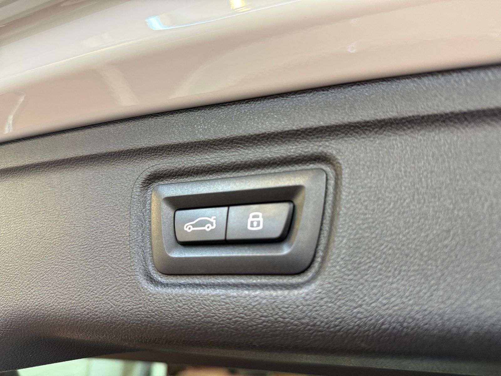 BMW 330 - Bild 13