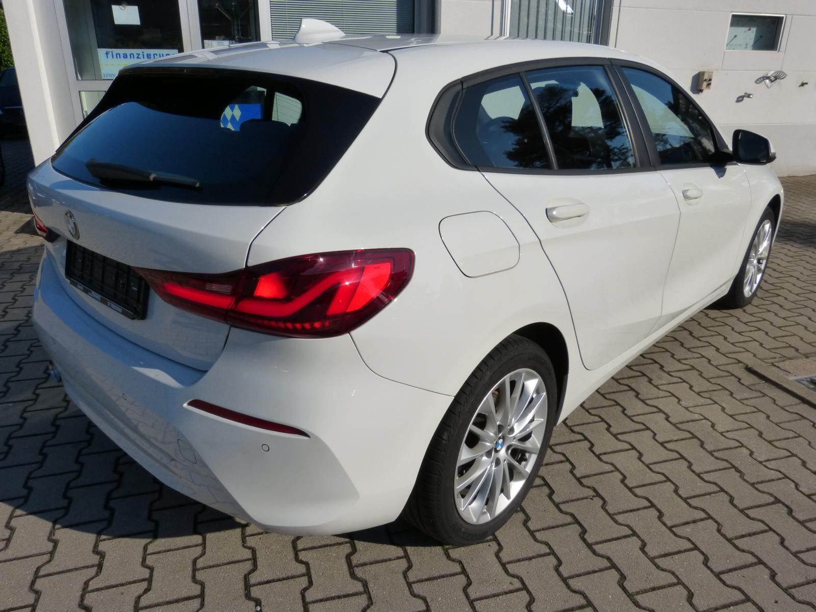 BMW 118i Advantage, Navi,LED,SHZ,Abstandsregelung foto 2