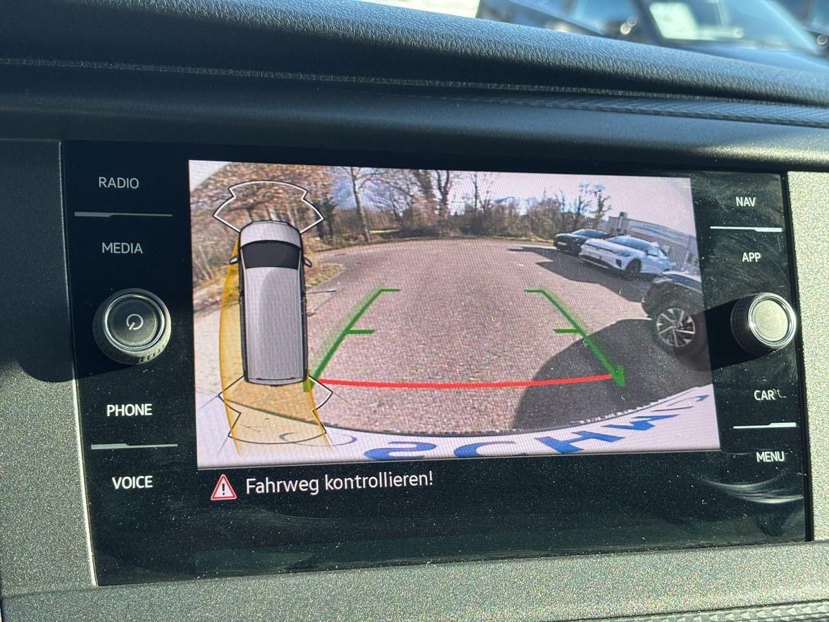 T6.1 Transporter 2.0 TDI DSG NAVI RFK LED ACC