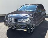 Volkswagen Touareg 3.0 V6 TDI R-Line Pano Kamera Luftfahrwe - Volkswagen Touareg: V6 TDI R Line