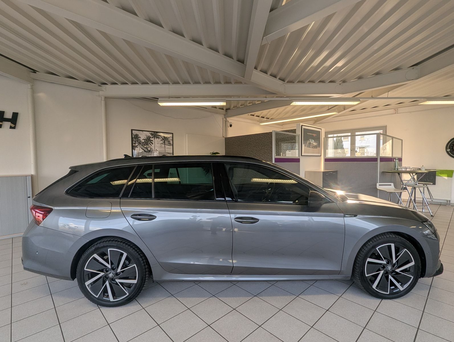 SKODA Octavia 2.0 TDI Sportline Matix Canton AHK 5J-Ga - Image 8