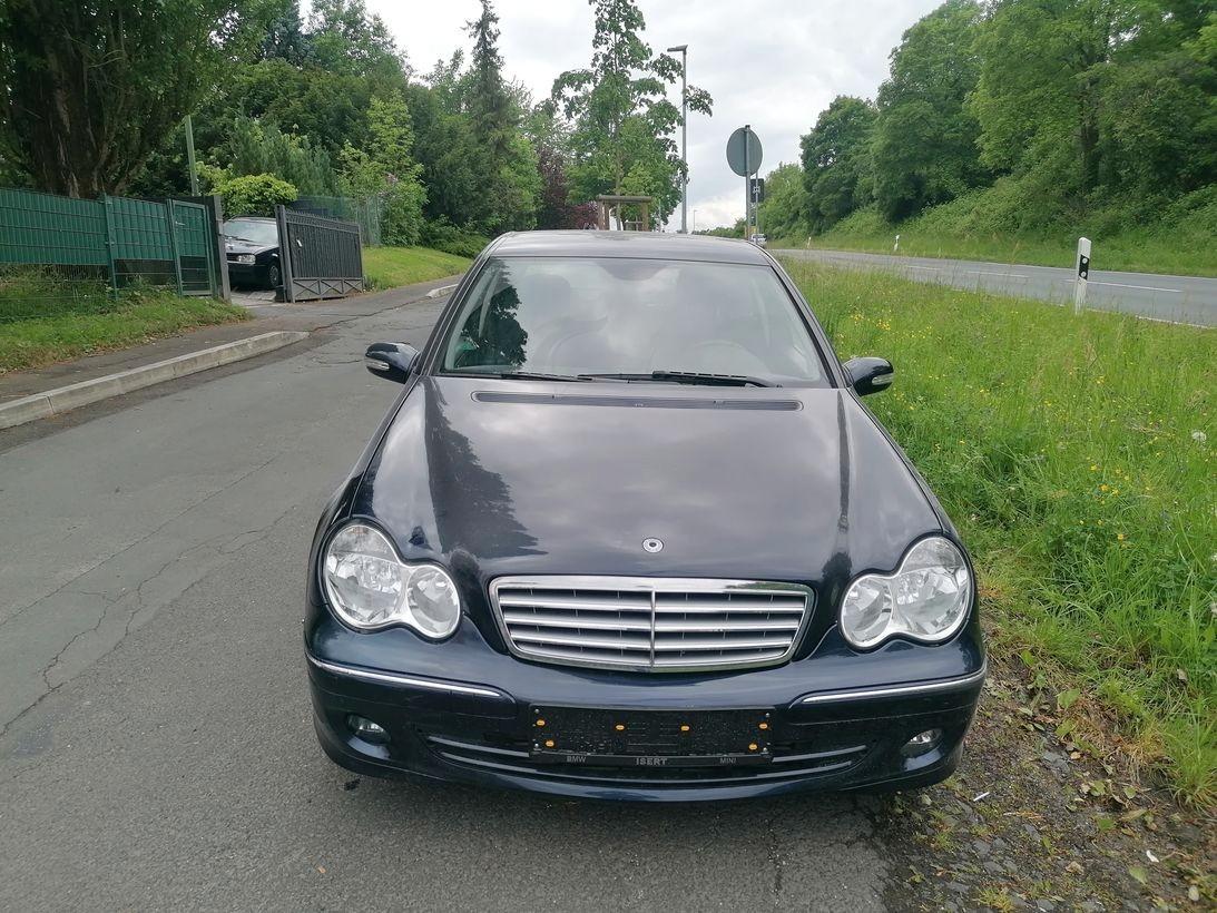 Mercedes-Benz C 180KompressorKlima.1Hand,Tüneu.1A