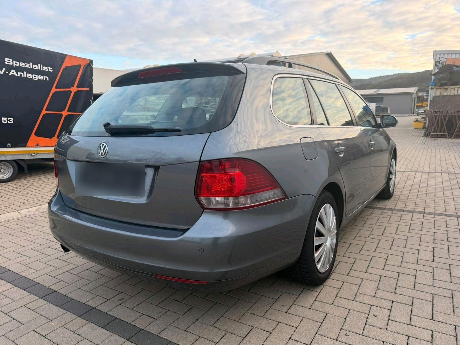 Volkswagen Golf 2010 — photo 5