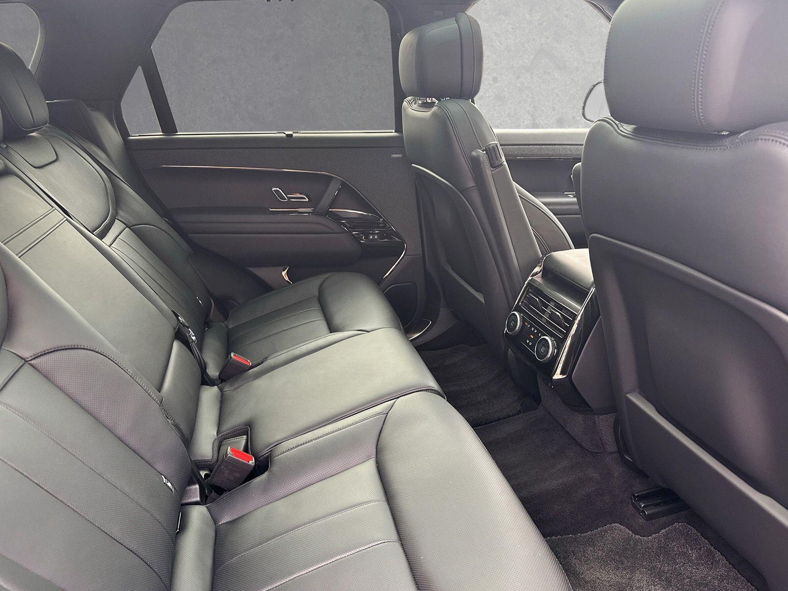 Land Rover Range Rover Sport D350 Autobiography Black Pack 
