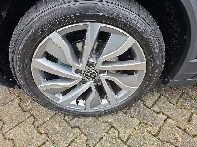 Fahrzeugabbildung Volkswagen T-Roc Cabriolet MOVE 1,5 TSI DSG BEATS KAMERA KE