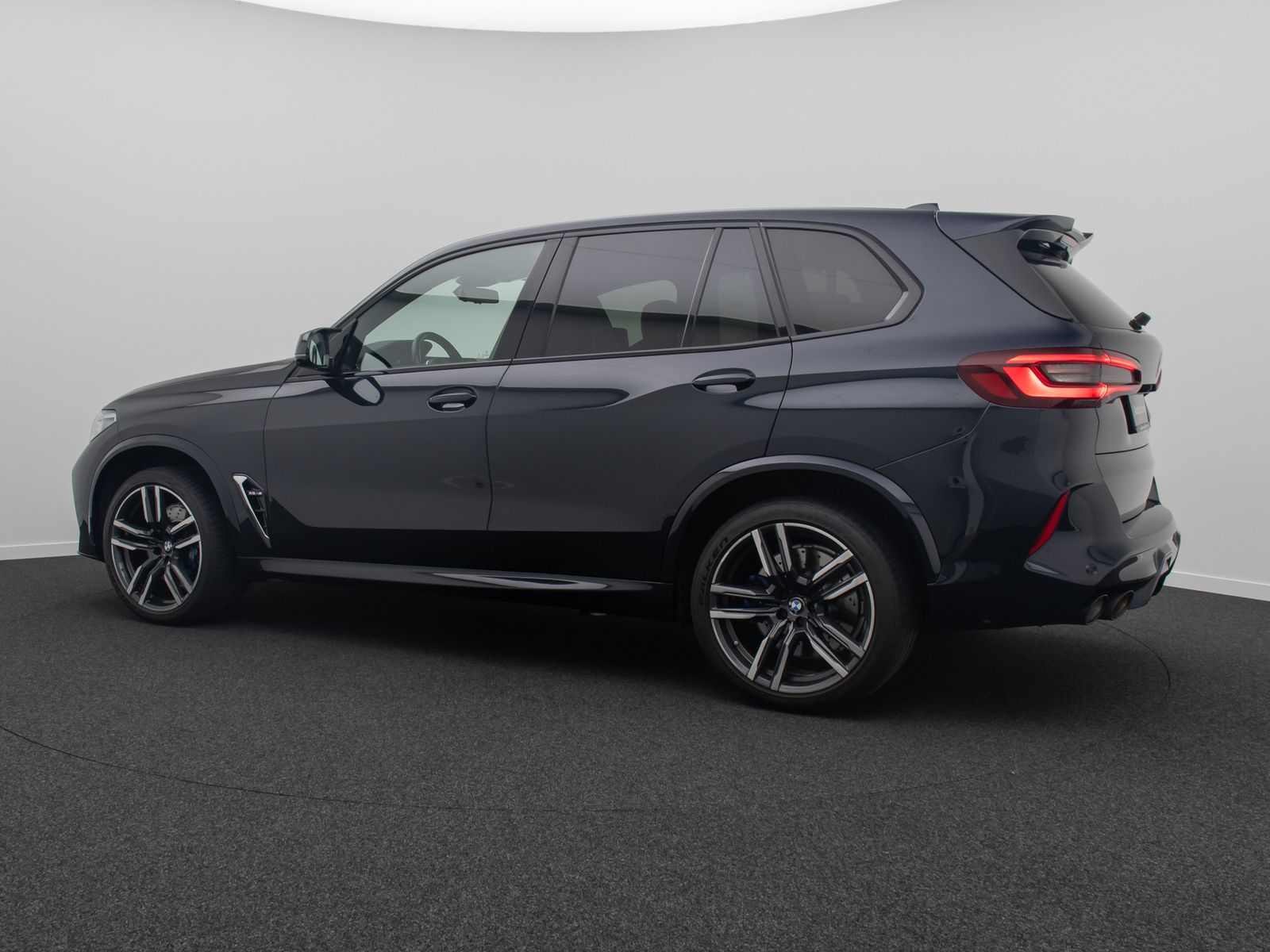Fahrzeugabbildung BMW X5 M 360°B&W Panorama HUD Massage DAB FondEntert