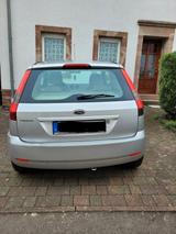 Ford Fiesta 1.4 16V Ghia  - Ford Fiesta aus 2005: Ghia