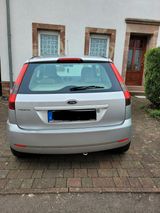 Ford Fiesta 1.4 16V Ghia  - Ford Fiesta aus 2005: Ghia