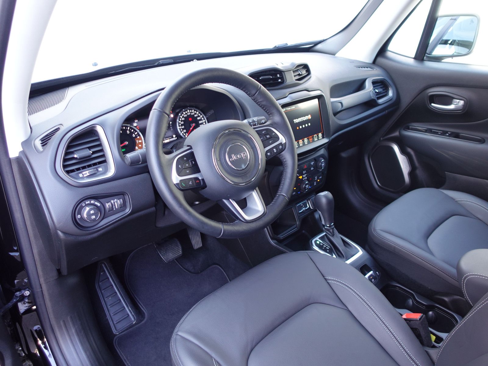 Fahrzeugabbildung Jeep Renegade 1.5 AUTOMATIK E-Hybrid S-Edition SHZ