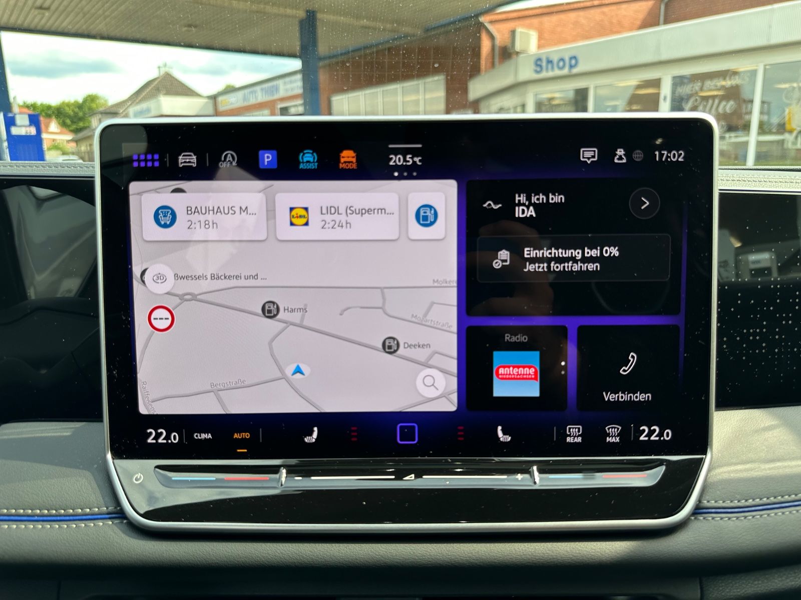 Fahrzeugabbildung Volkswagen Tiguan 2.0 TDI 4M R-Line Pano/AHK/ACC/Navi