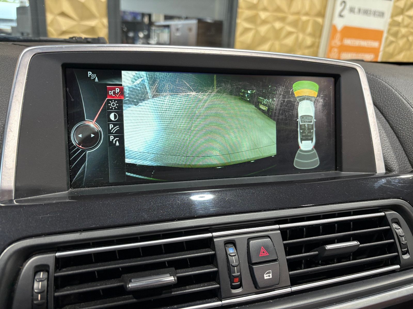 Fahrzeugabbildung BMW 640 Cabrio d xDrive/KAMERA/NAVI/MEMORY/BI-XENON