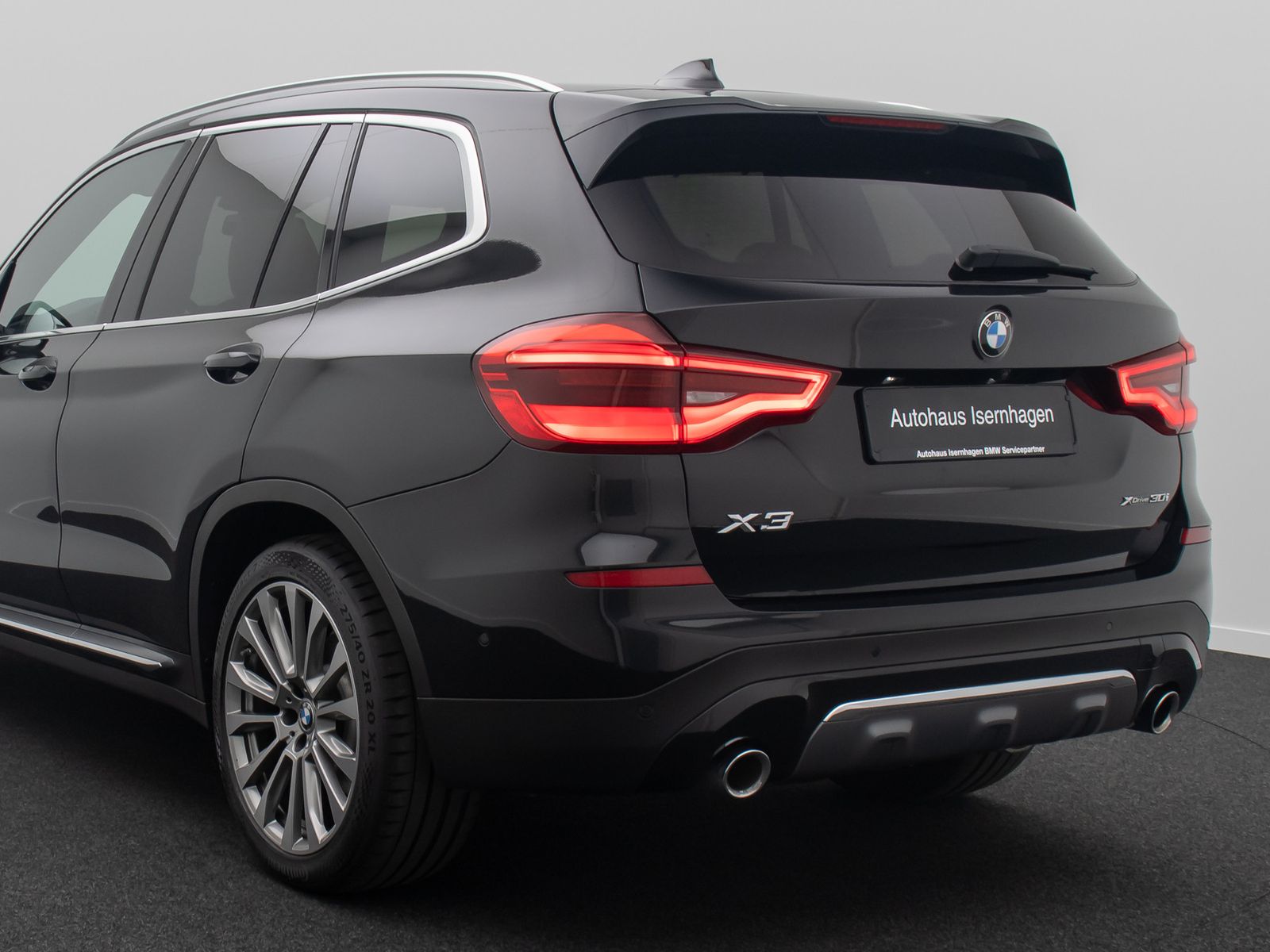 Fahrzeugabbildung BMW X3 xD30i Luxury Line 360° DisplKey Panorama HUD