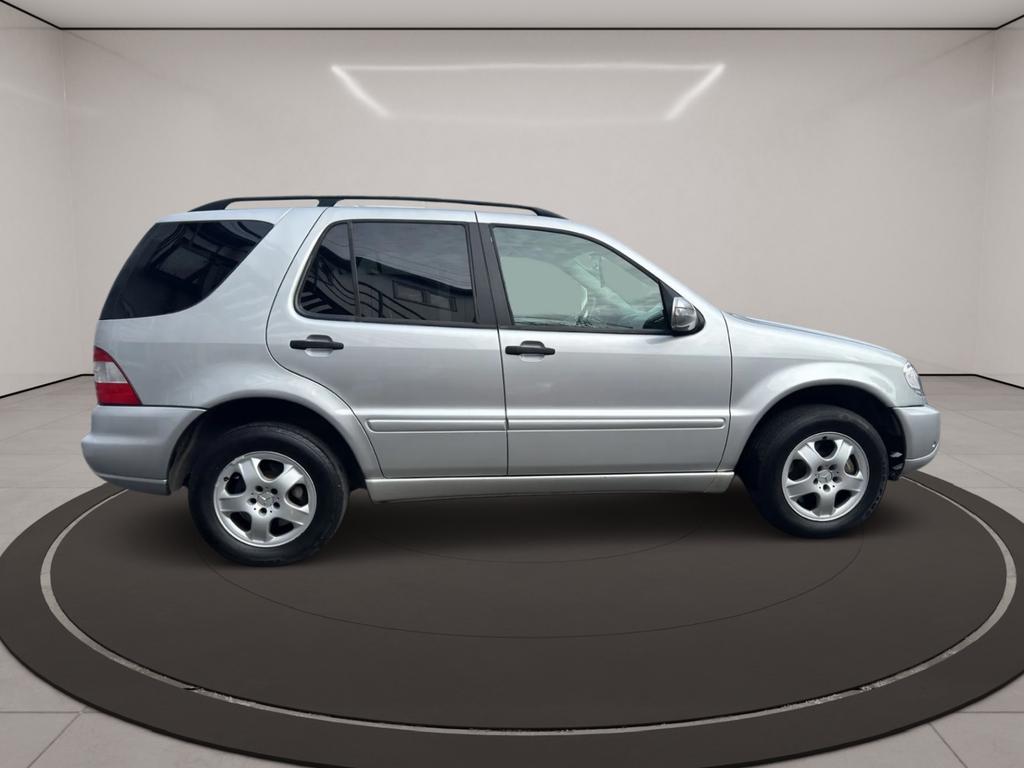 Mercedes-Benz ML 270