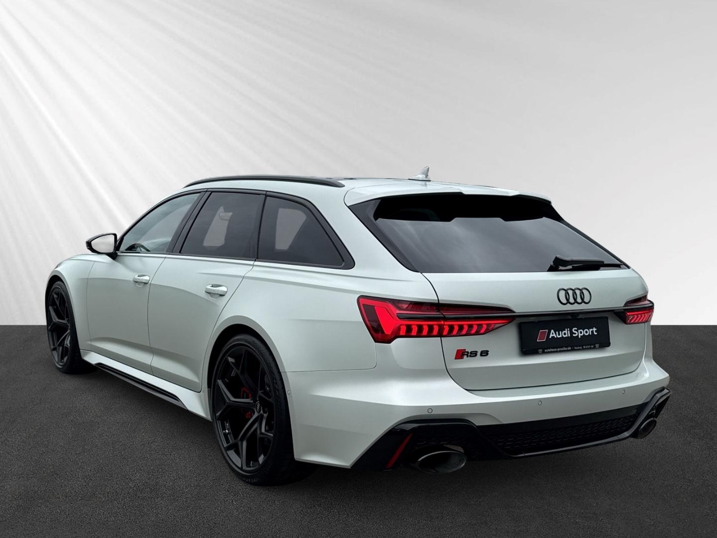 Audi RS6 Avant performance 360°+B&O Adv+Keramik+Sthz