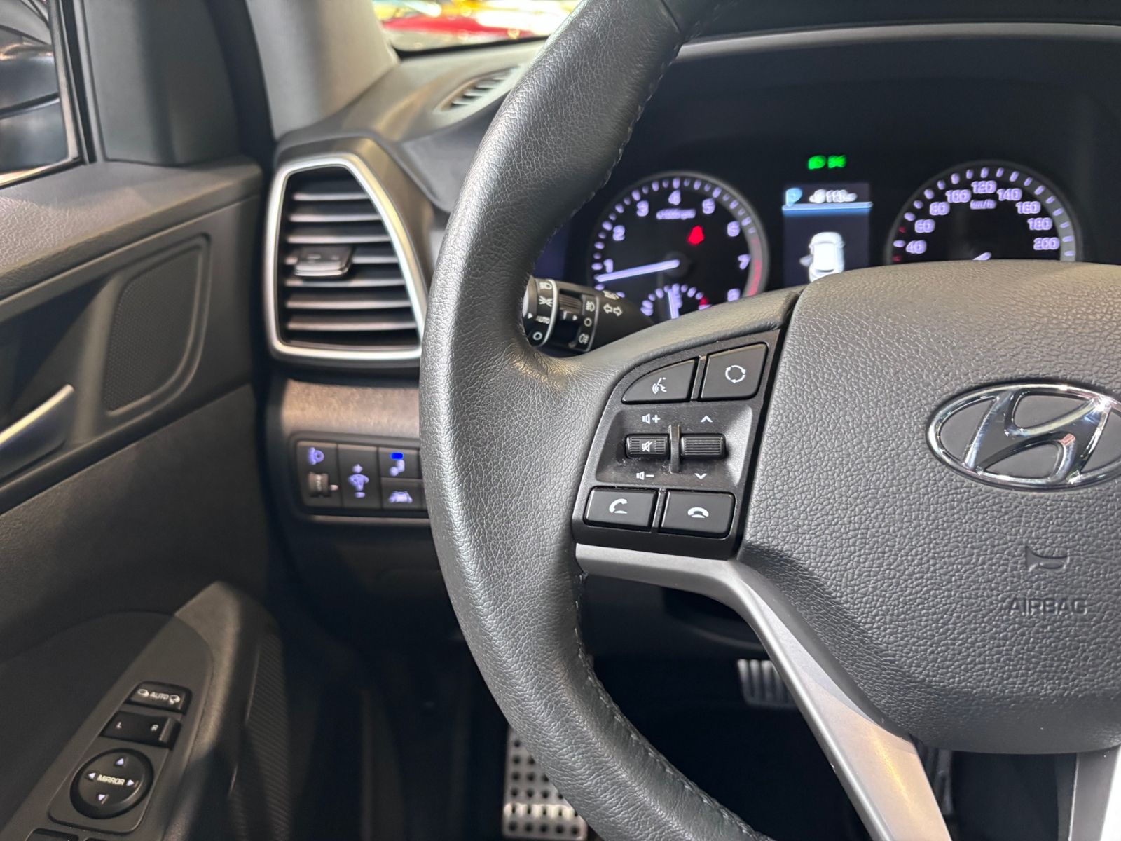 Fahrzeugabbildung Hyundai TUCSON Premium 4WD AHK PANO LED