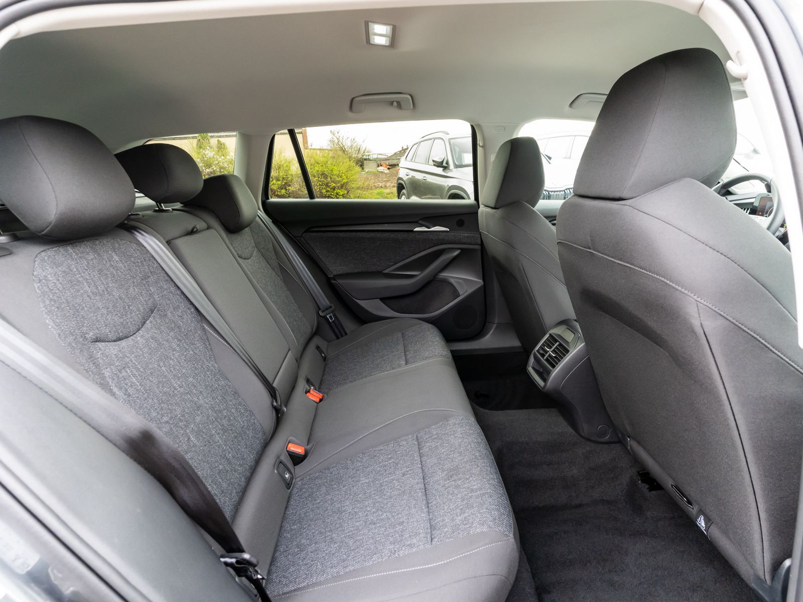 Skoda Superb - Bild 8