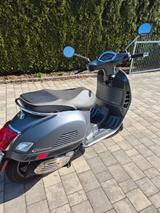 Vespa GTS 300 - VESPA 300