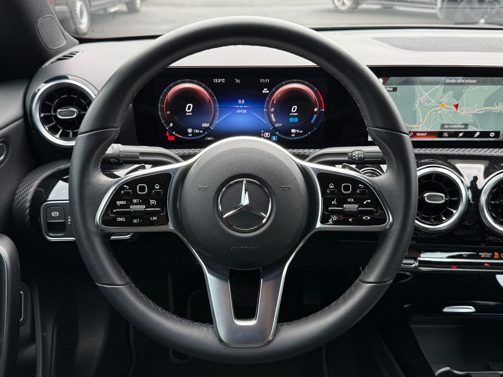 Fahrzeugabbildung Mercedes-Benz CLA 250 e Hybrid Aut DAB GRA Navi LED Kamera SHZ