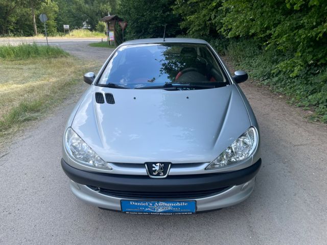 Peugeot 206 CC. Tüv Neu