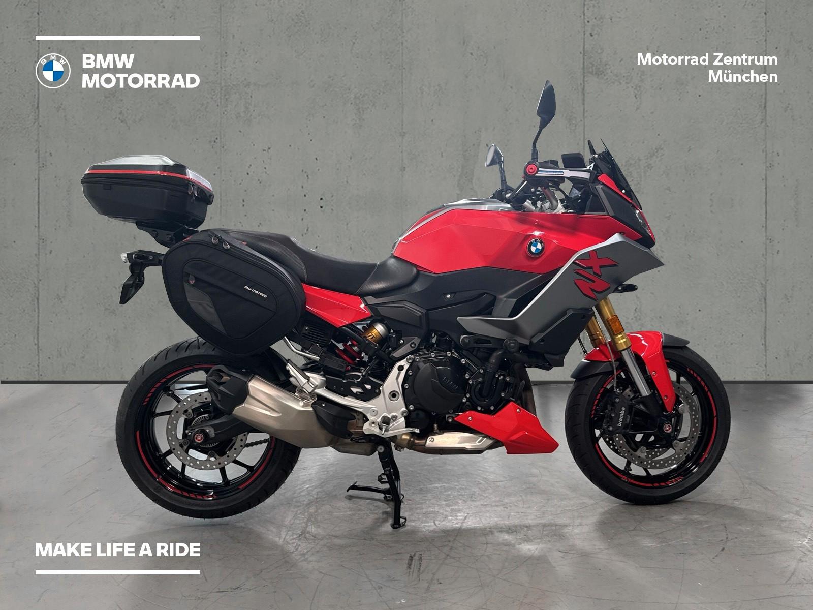 BMW F 900 XR + Gepäck